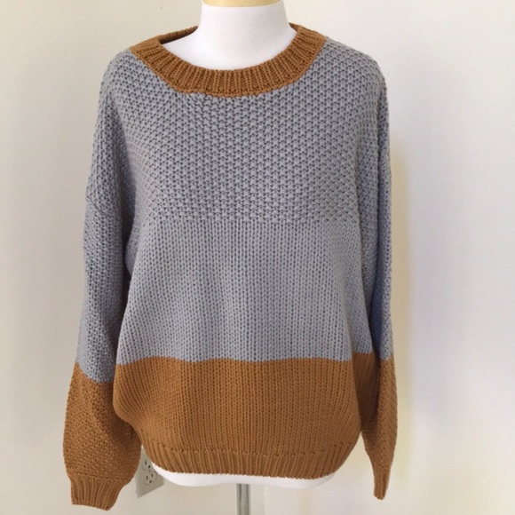 NEW! Elodie Medium grey combo knit crew sweater - Picture 1 of 8